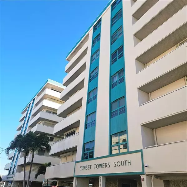 Cape Coral, FL 33904,4807 Sunset CT #107