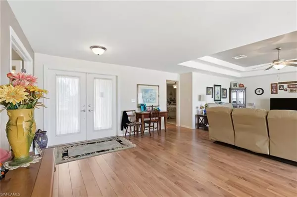 Cape Coral, FL 33904,3527 SE 22nd PL