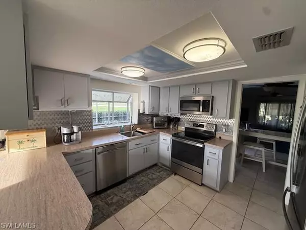 Fort Myers, FL 33967,7384 Constitution CIR