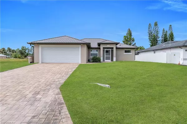 1301 Dorothy AVE N, Lehigh Acres, FL 33971