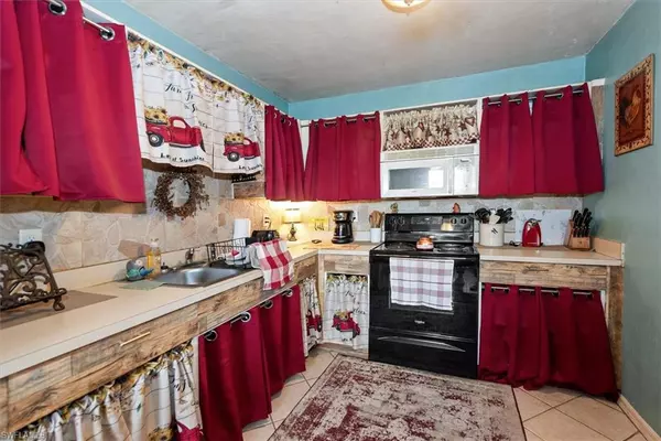 Lehigh Acres, FL 33971,2802 73rd ST W