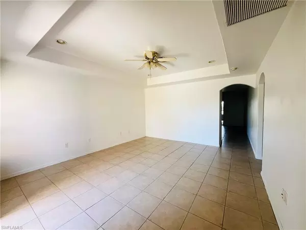 Cape Coral, FL 33904,3018 SE Santa Barbara PL