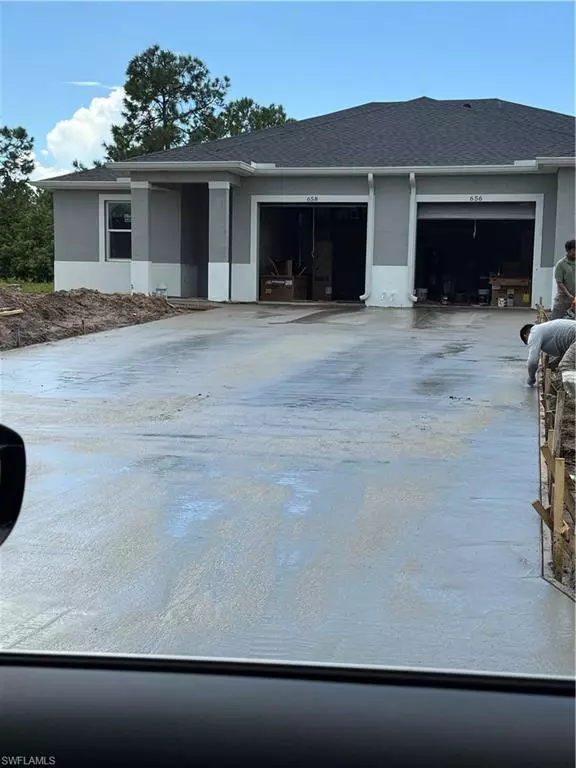 Lehigh Acres, FL 33974,431 Piedmont ST