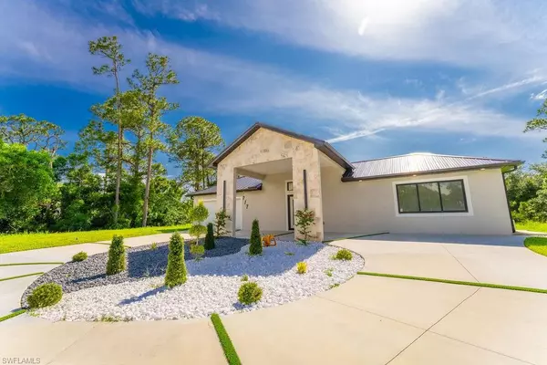 Lehigh Acres, FL 33972,717 Calvin AVE