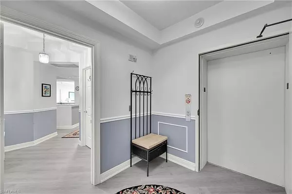 Fort Myers, FL 33916,2743 1st ST #2303