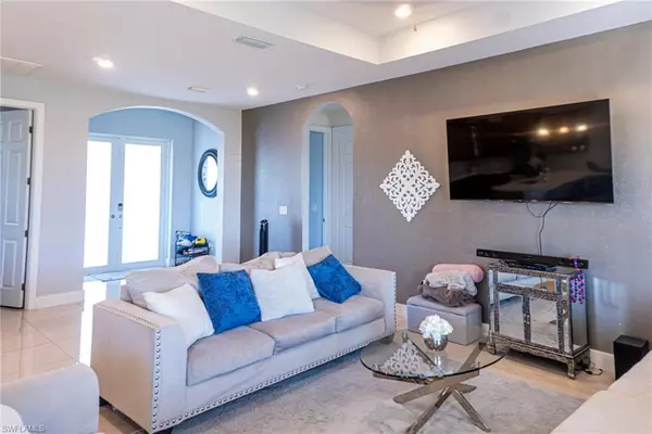 Cape Coral, FL 33993,Address not disclosed