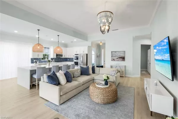 Naples, FL 34109,4453 Novato CT