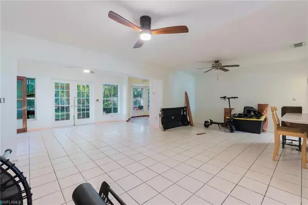 Cape Coral, FL 33904,5222 Glade CT