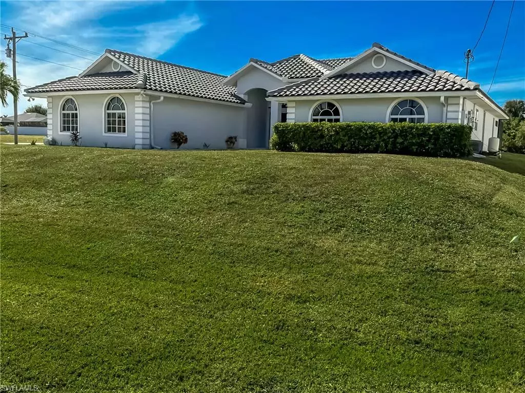 Cape Coral, FL 33991,823 SW 10th ST