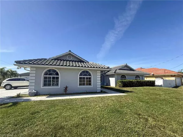 Cape Coral, FL 33991,823 SW 10th ST