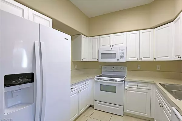 Fort Myers, FL 33916,4160 Castilla CIR #202