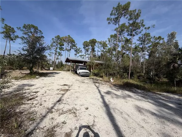 North Fort Myers, FL 33917,9881 Councilor LN