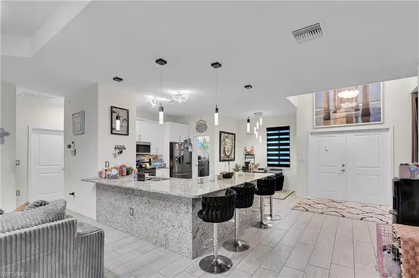 Cape Coral, FL 33993,607 NW 16th PL