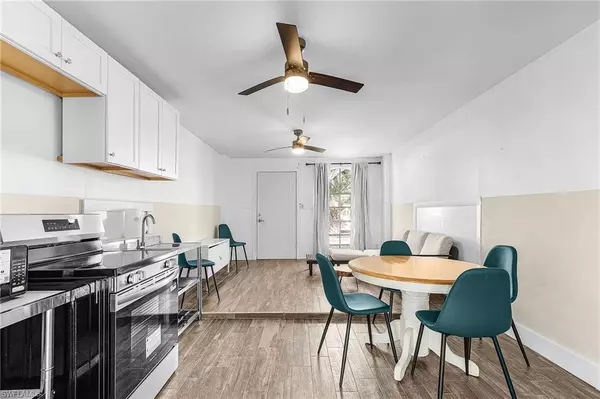 135 Delmar AVE #B, Fort Myers Beach, FL 33931