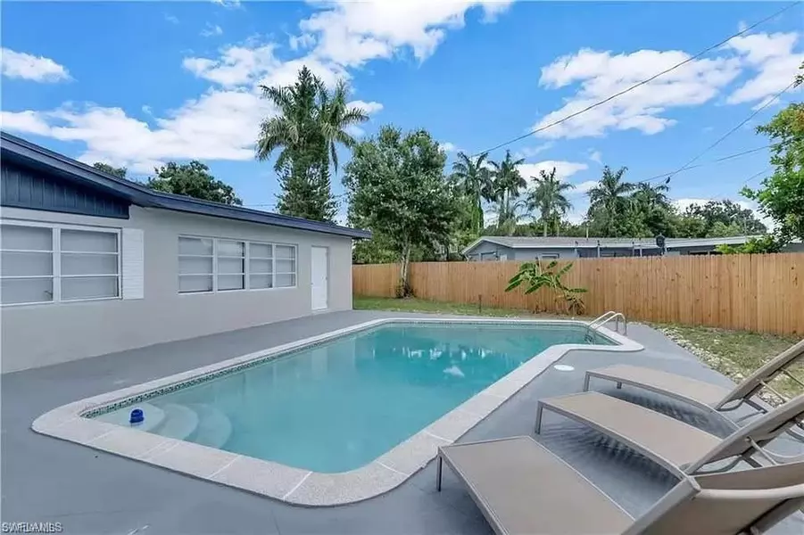 1675 Temple TER, North Fort Myers, FL 33917