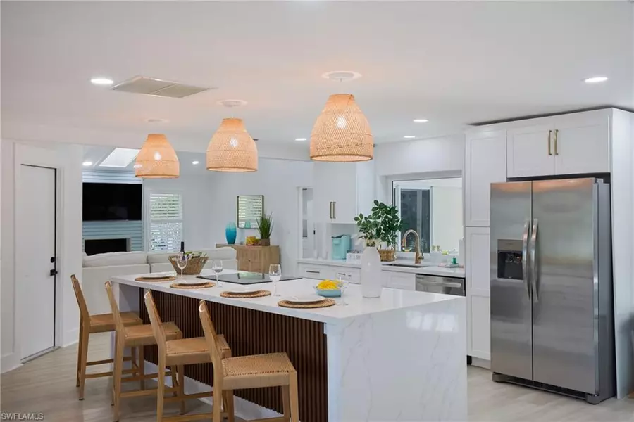 1224 Kittiwake CIR, Sanibel, FL 33957