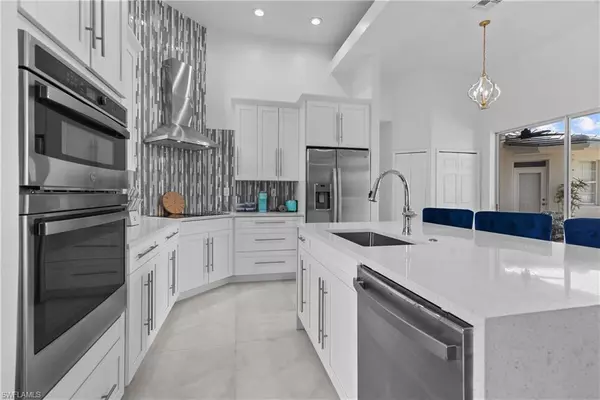 Cape Coral, FL 33914,2417 Cape Coral PKWY W