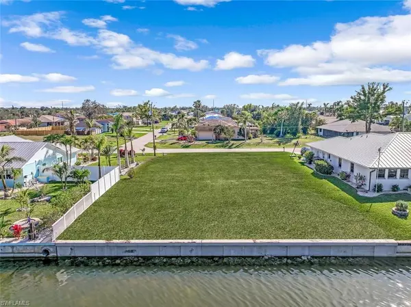 2011 NE 2nd ST, Cape Coral, FL 33909