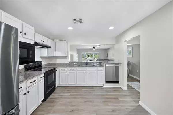 Fort Myers, FL 33913,10970 Glenhurst ST