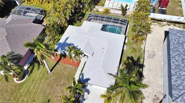 Cape Coral, FL 33990,2215 SE 9th TER