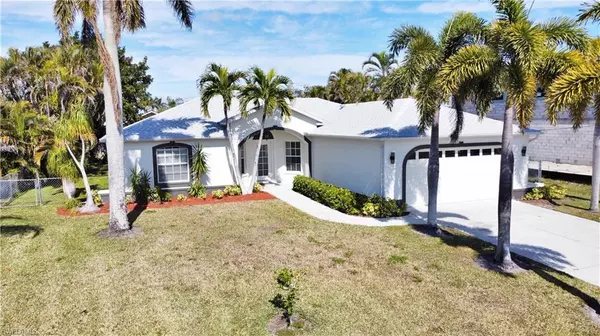 2215 SE 9th TER, Cape Coral, FL 33990