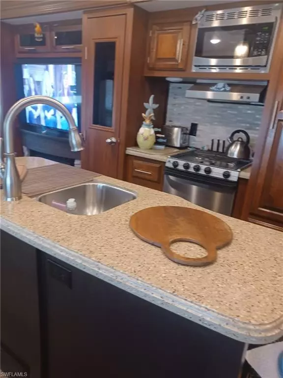 Fort Myers, FL 33908,19681 Summerlin RD