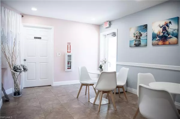 Cape Coral, FL 33914,2828 Santa Barbara BLVD