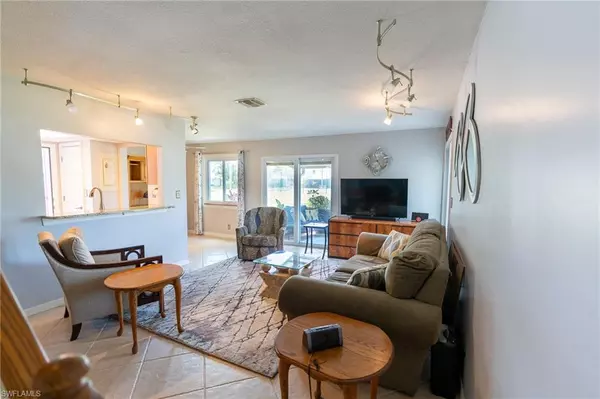 Fort Myers, FL 33907,3271 Maple Leaf CIR #3