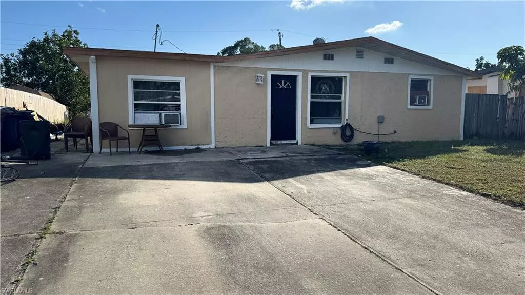 Fort Myers, FL 33907,2184 Coronet ST
