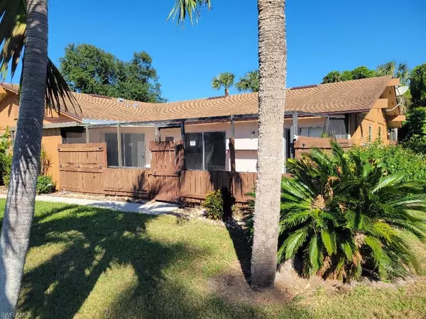 5629 Foxlake DR, North Fort Myers, FL 33917