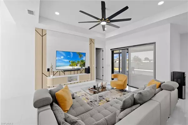 Cape Coral, FL 33993,1007 NW 19th ST