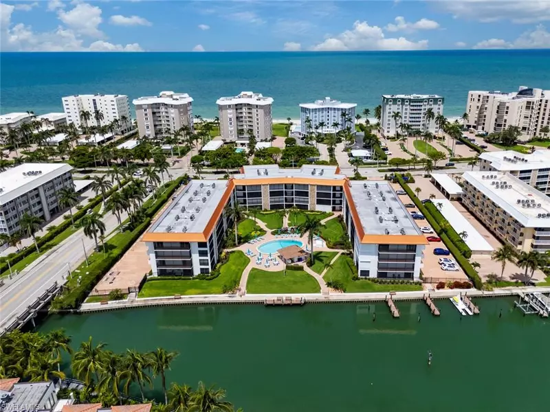 2900 Gulf Shore BLVD N #111, Naples, FL 34103