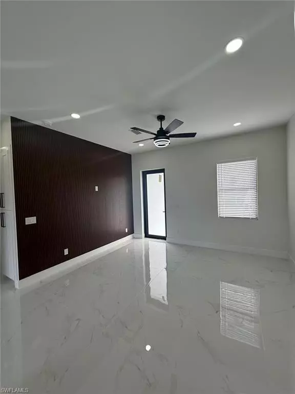 Lehigh Acres, FL 33971,3004 12th ST SW