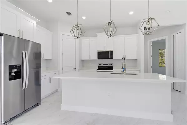 Fort Myers, FL 33913,100 Zobora CIR