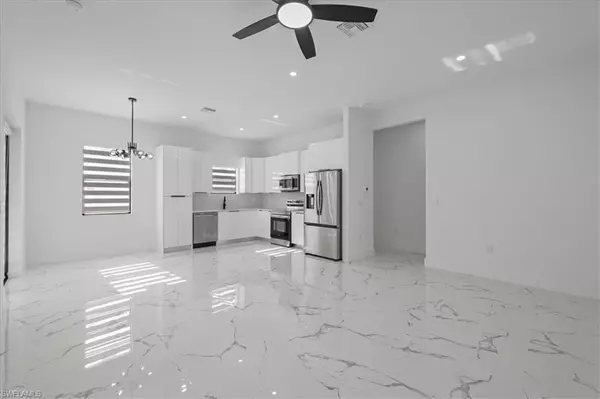 Lehigh Acres, FL 33971,2537 Sunniland BLVD