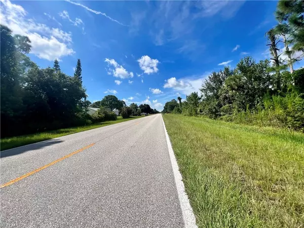 Port Charlotte, FL 33981,5552 Gillot BLVD