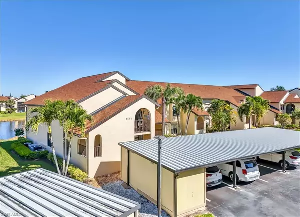 Fort Myers, FL 33919,8595 Charter Club CIR #7