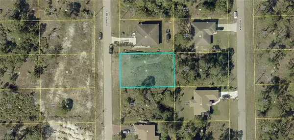 807 Downer AVE S, Lehigh Acres, FL 33974