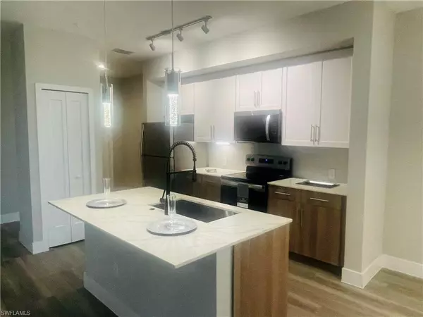 Naples, FL 34119,7036 Ambrosia LN #504