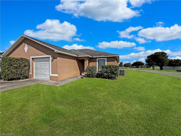 Cape Coral, FL 33990,111 SE 2nd AVE