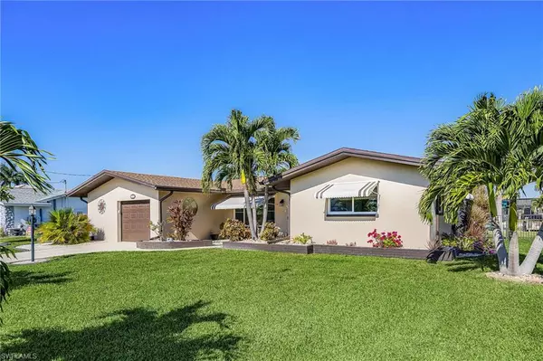 Cape Coral, FL 33904,425 Pinecrest CT