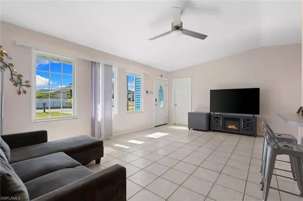 Cape Coral, FL 33909,205 NE 23rd ST