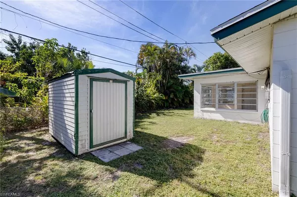 Fort Myers, FL 33919,1416 Charles RD