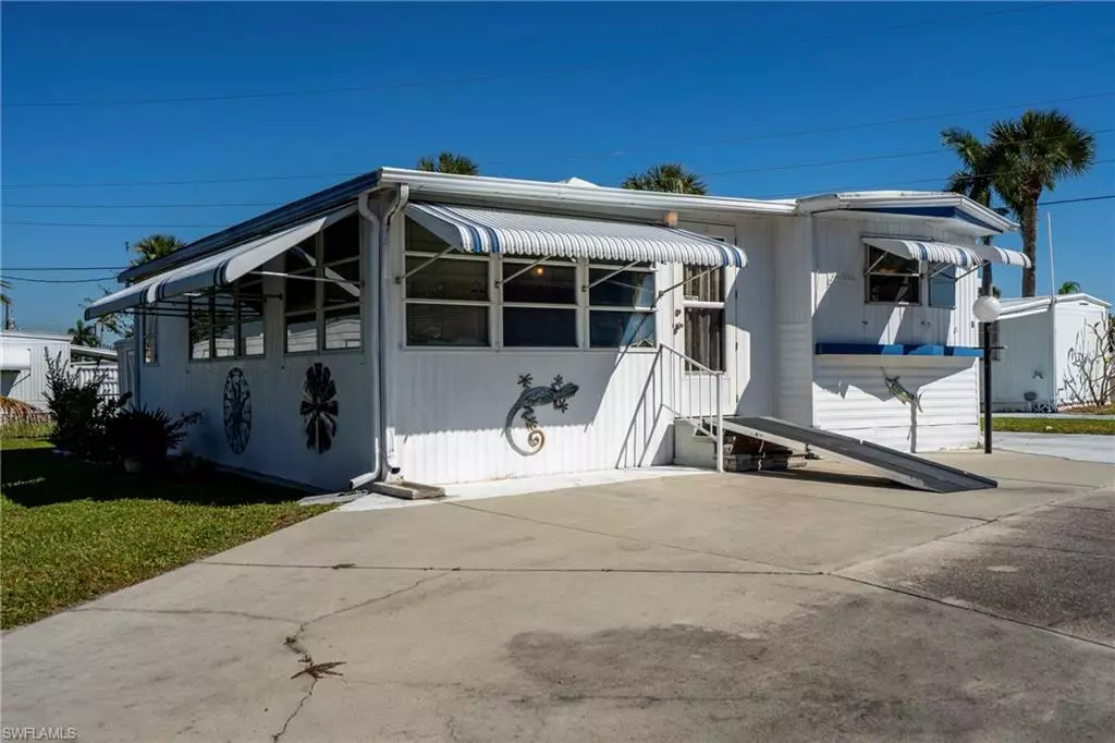 Fort Myers, FL 33905,5558 Palm Beach BLVD #14