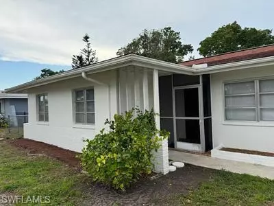 Cape Coral, FL 33904,3632 Country Club BLVD