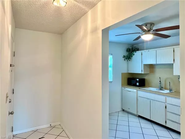 Fort Myers, FL 33919,1454 Myerlee Country Club BLVD #3C