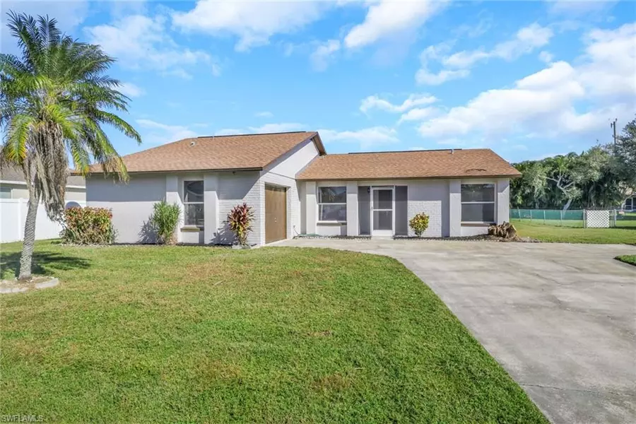 819 SE 5th AVE, Cape Coral, FL 33990