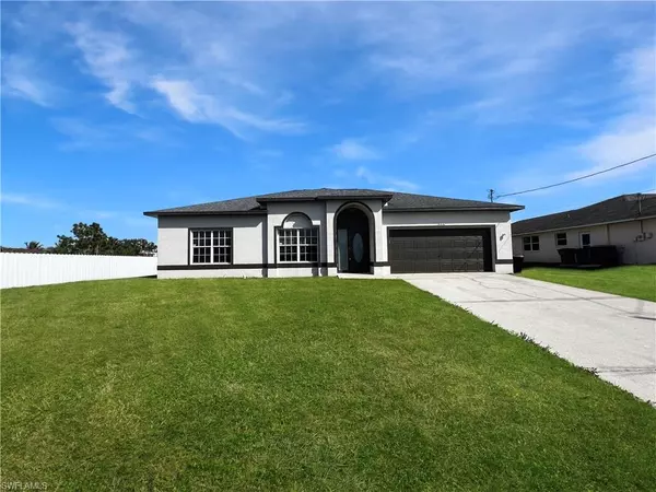 906 Alfreda AVE, Lehigh Acres, FL 33971