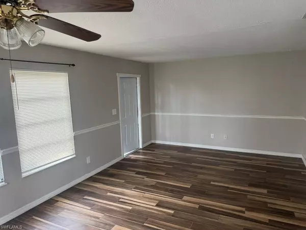 Lehigh Acres, FL 33936,42 Temple CT