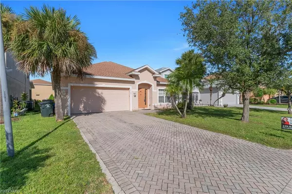 Lehigh Acres, FL 33971,8125 Silver Birch WAY